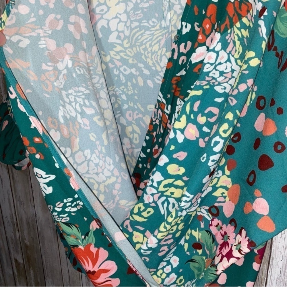 Umgee Green Leppard & Floral Open High Low Blouse - Picture 4 of 6